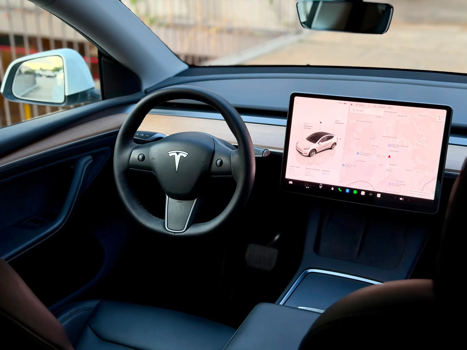 Tesla Model Y Long Range Dual Motor AWD 5