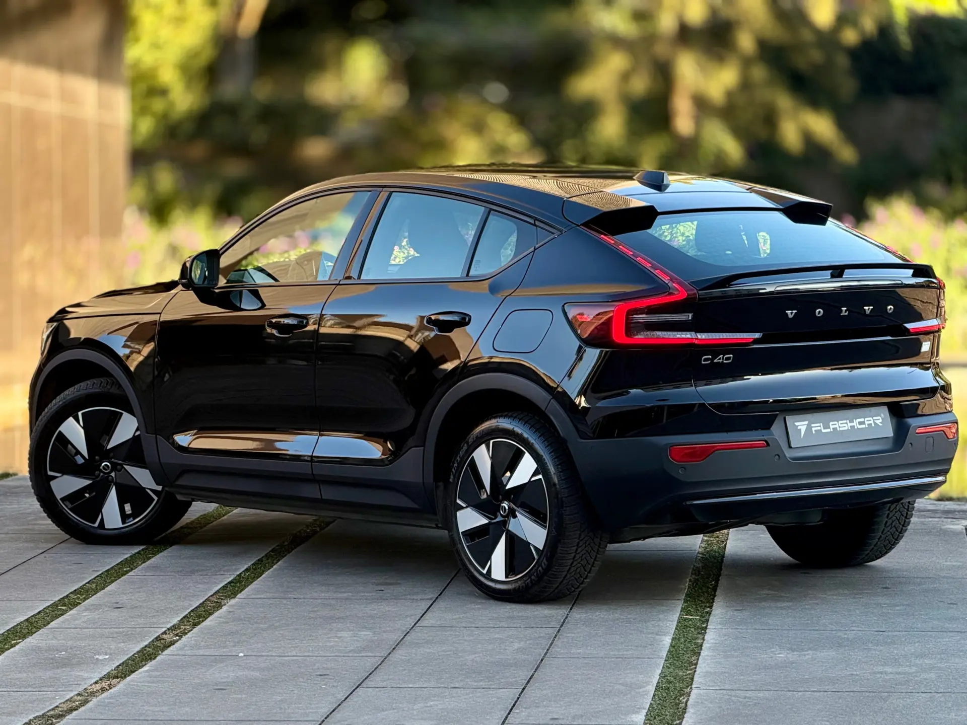 Volvo C40 Recharge 82 kWh Single M. Extended Range RWD Ultimate 12