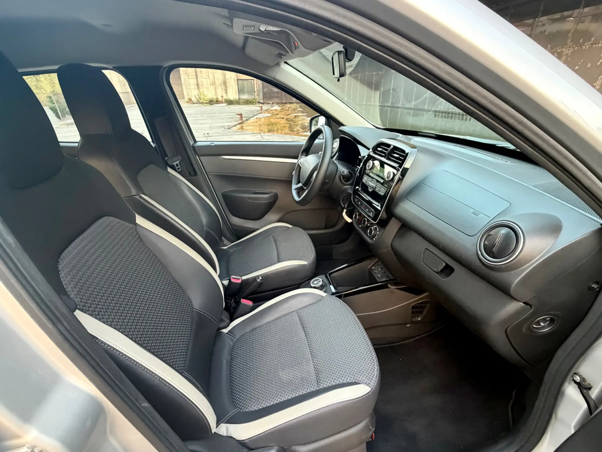 Dacia Spring Comfort Plus 7