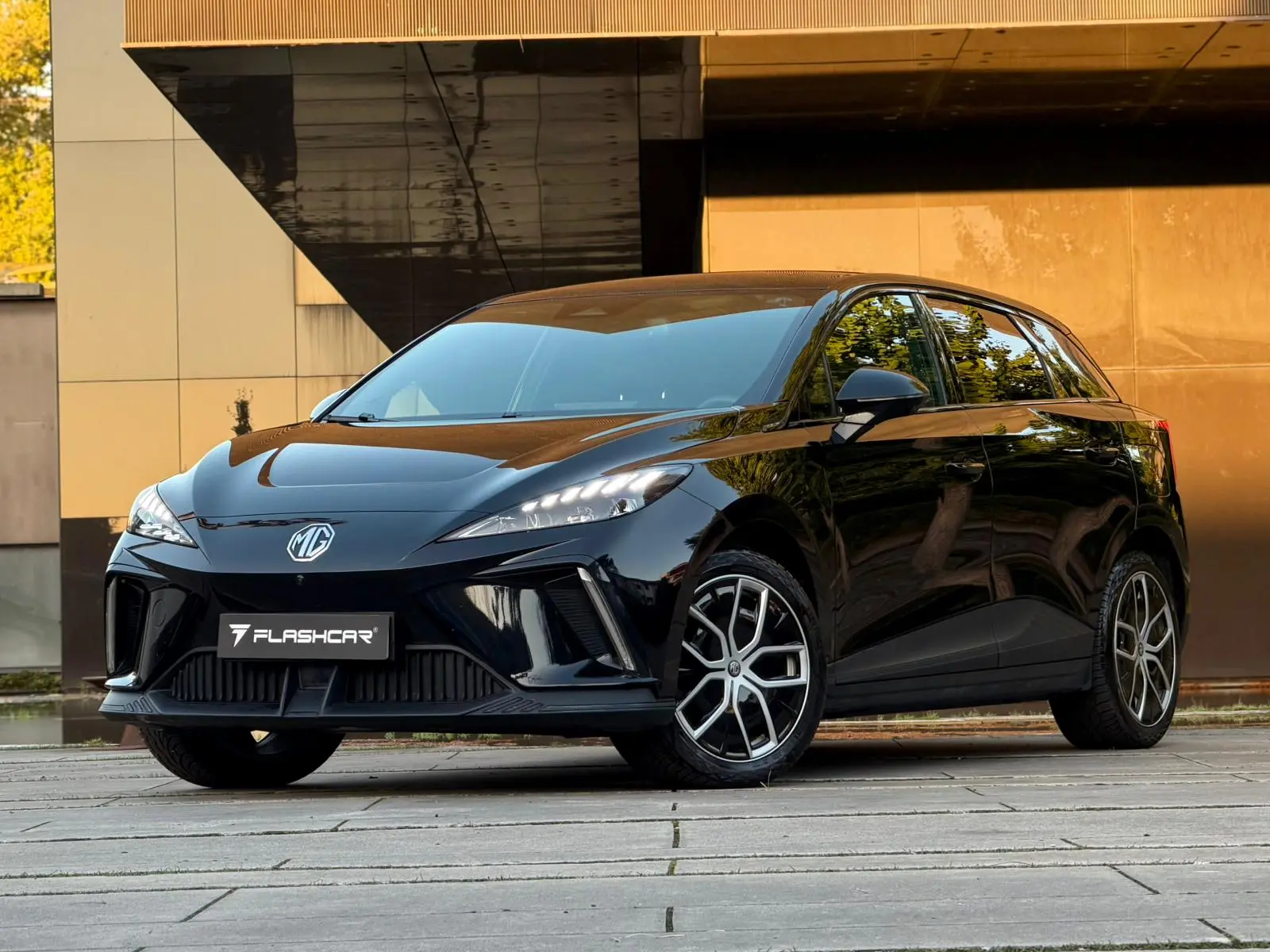 MG MG4 64 kWh Luxury 2