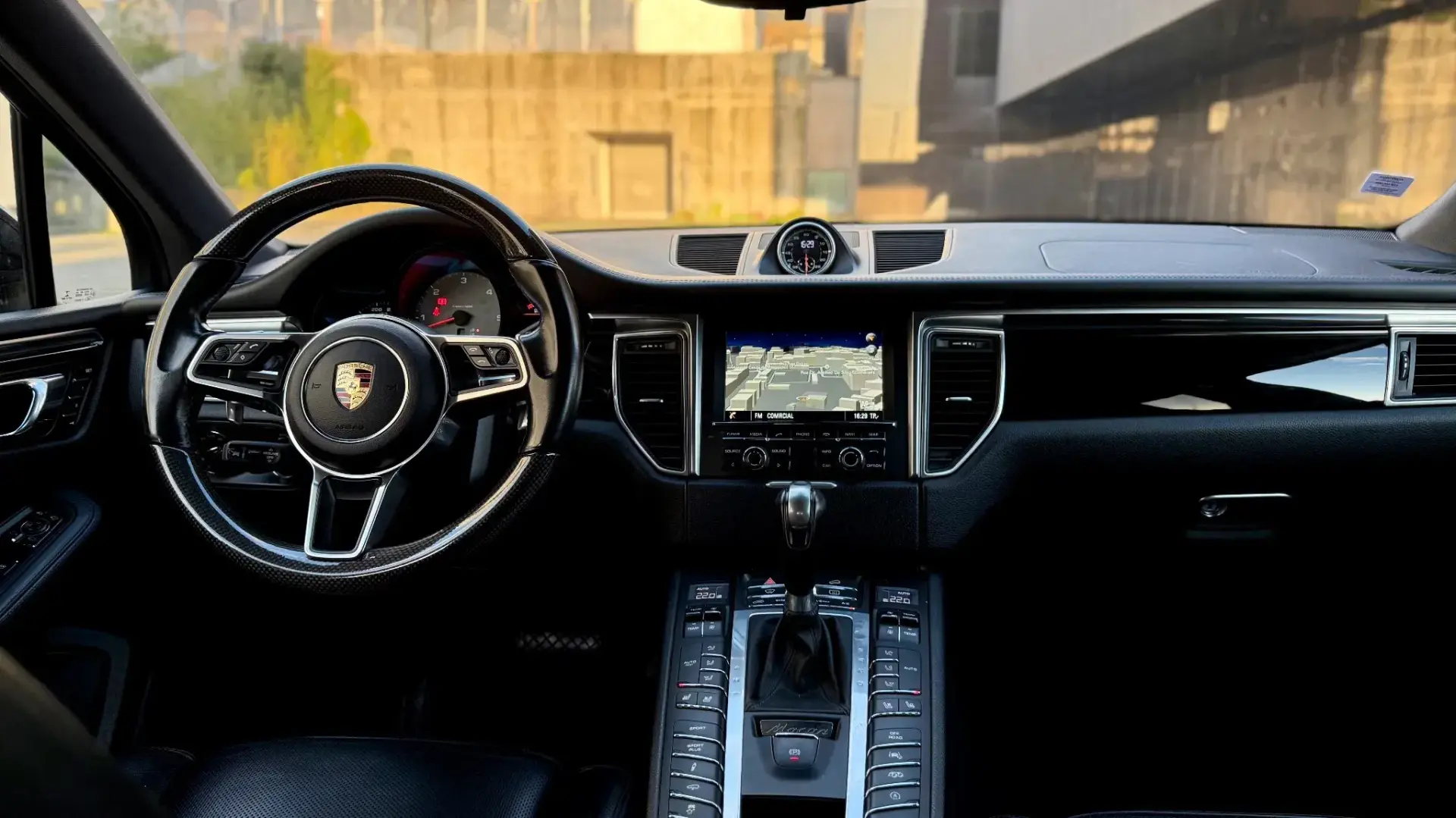 Porsche Macan S 6