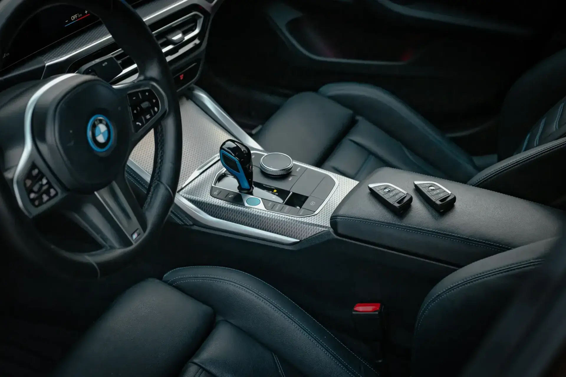BMW i4 eDrive40 Pack Desportivo M 12