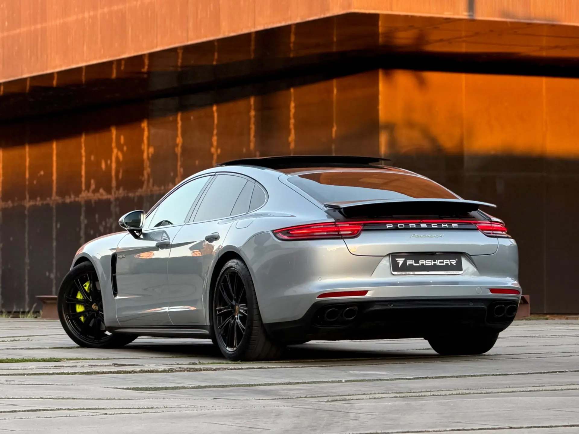 Porsche Panamera 4 E-Hybrid 30