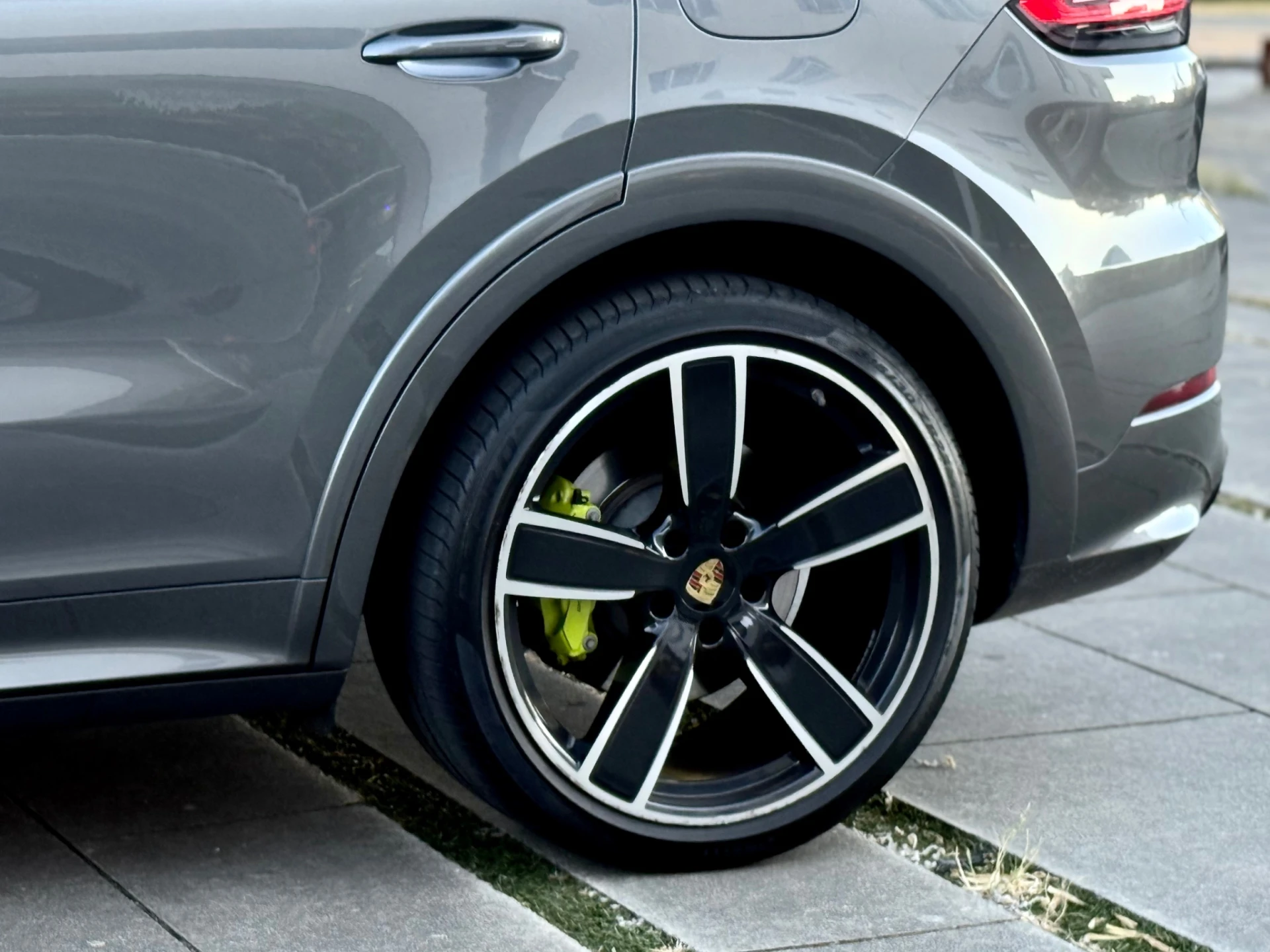 Porsche Cayenne Coupé E-Hybrid Platinum Edition 7