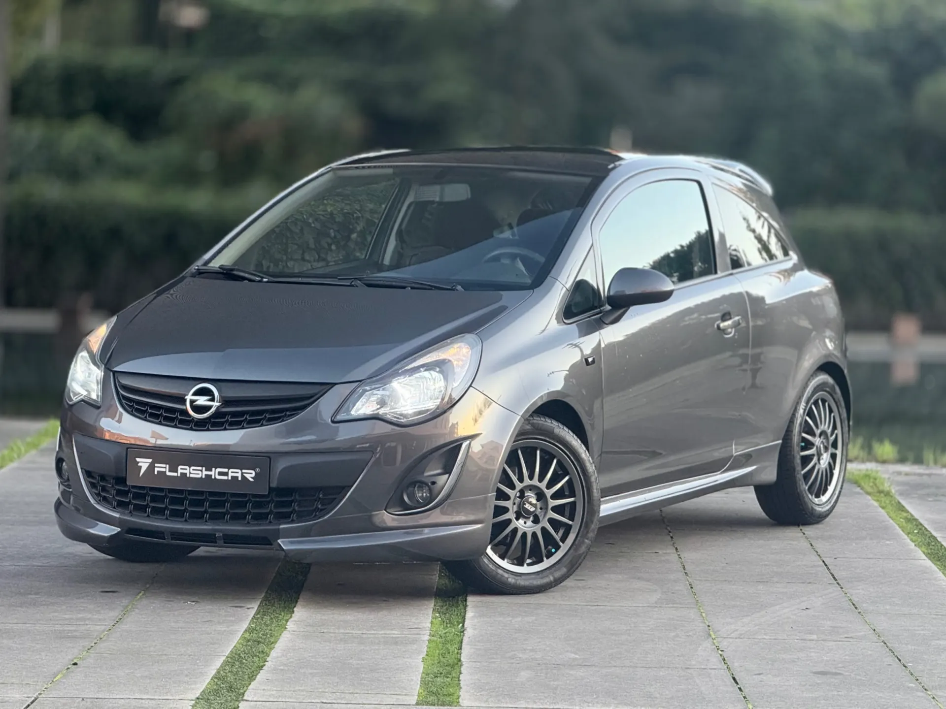 Opel Corsa 1.4 16V 11