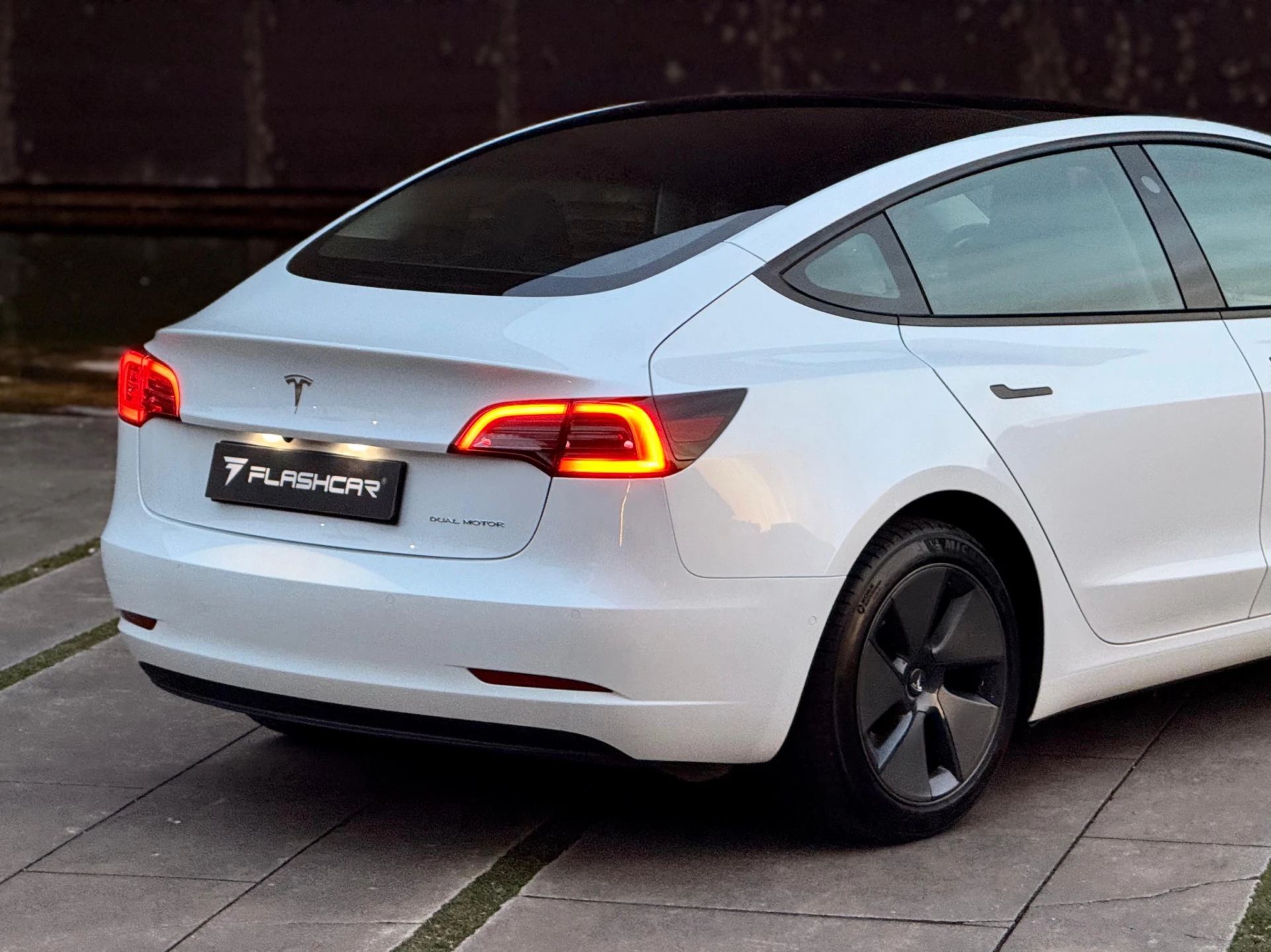 Tesla Model 3 Long range 19