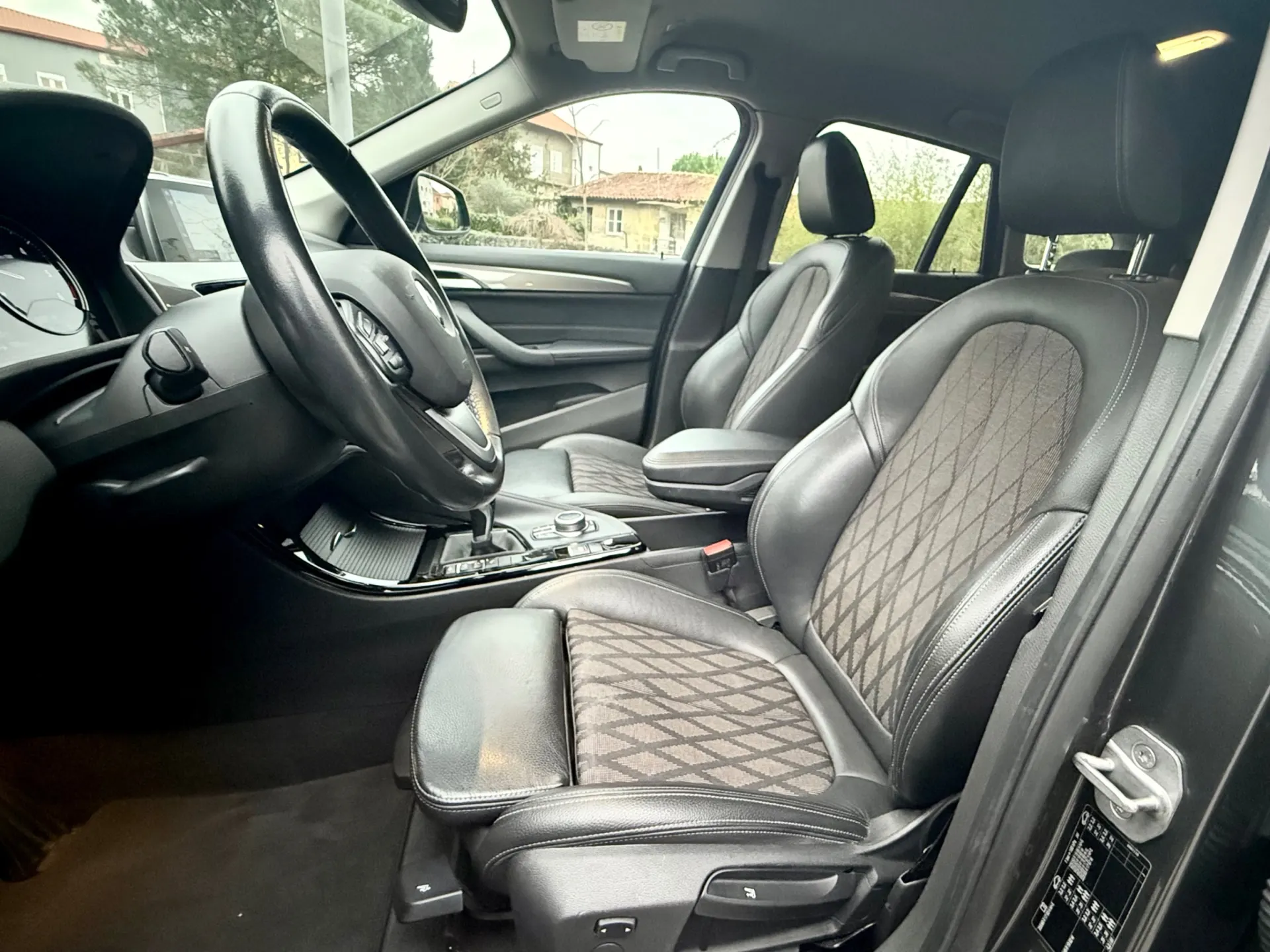 BMW X1 16 d sDrive xLine Auto 22