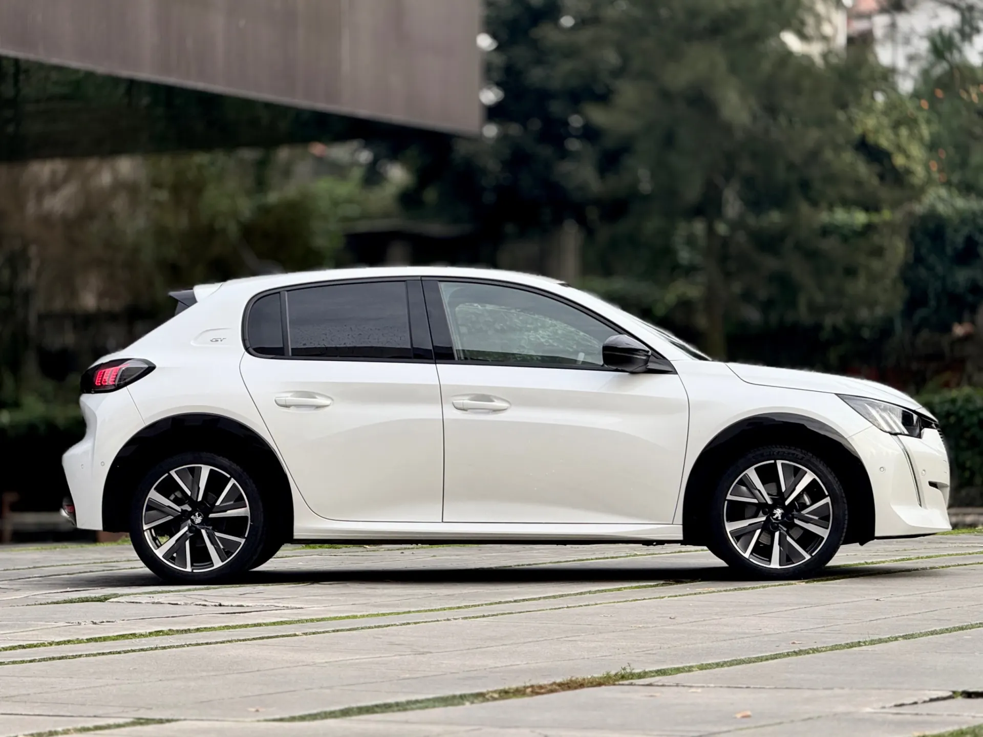 Peugeot 208 1.5 BlueHDi GT Pack 8