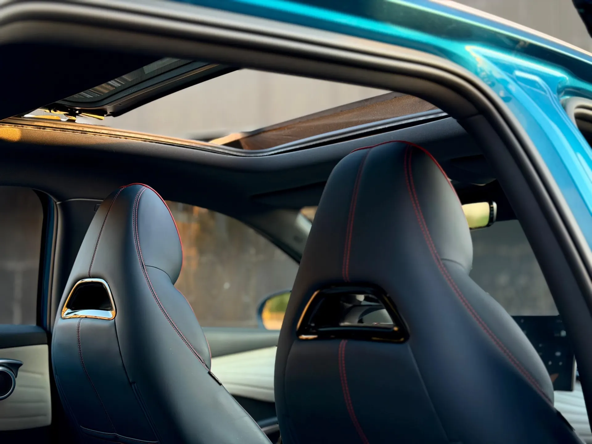 BYD Atto 3 60.48 kWh Design 5