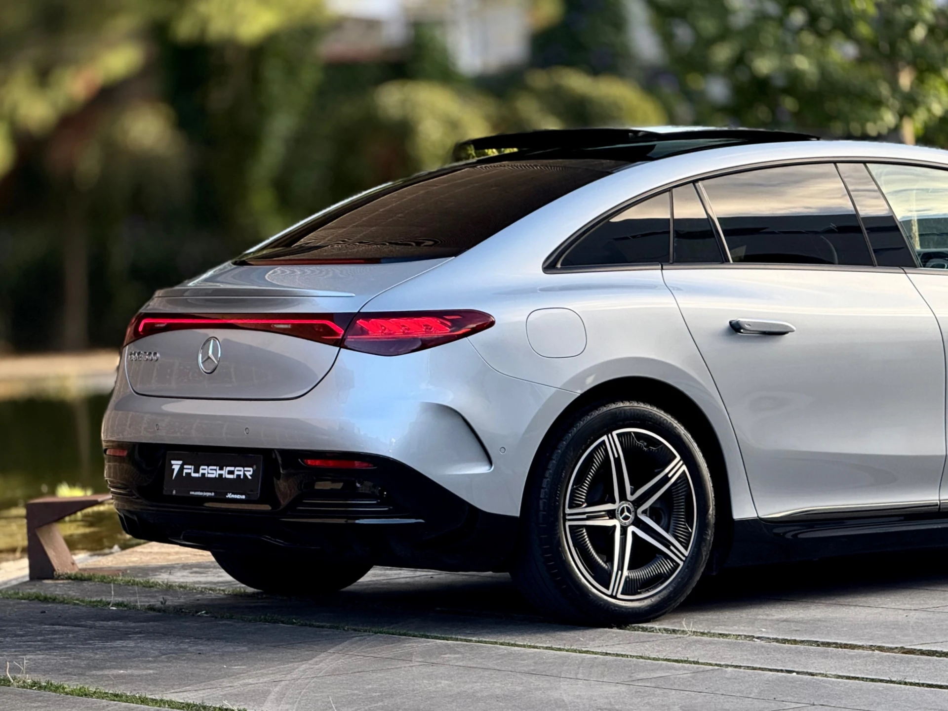 Mercedes-Benz EQE SUV 300 Edition 12