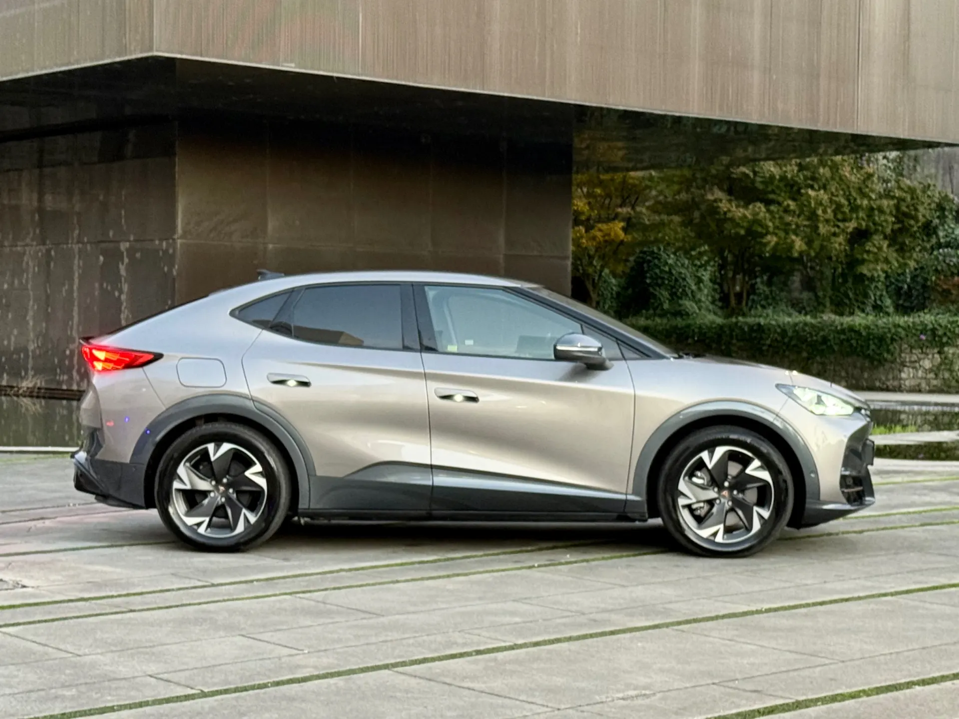 Cupra Tavascan ENDURANCE 9