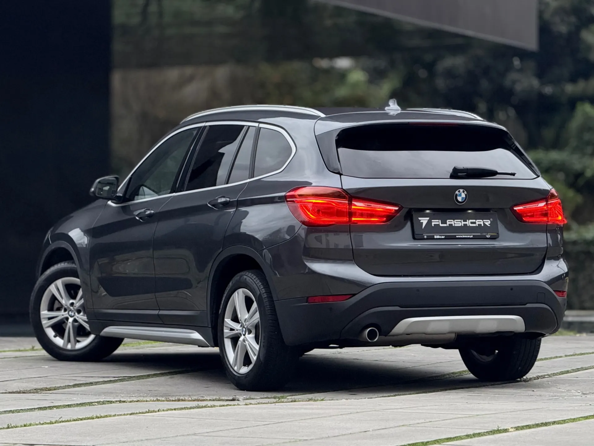 BMW X1 16 d sDrive xLine Auto 9