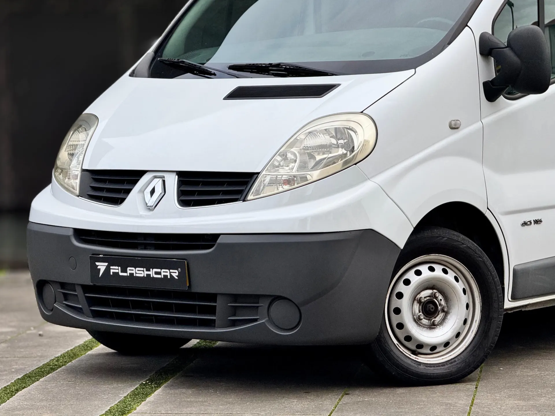 Renault Trafic 8