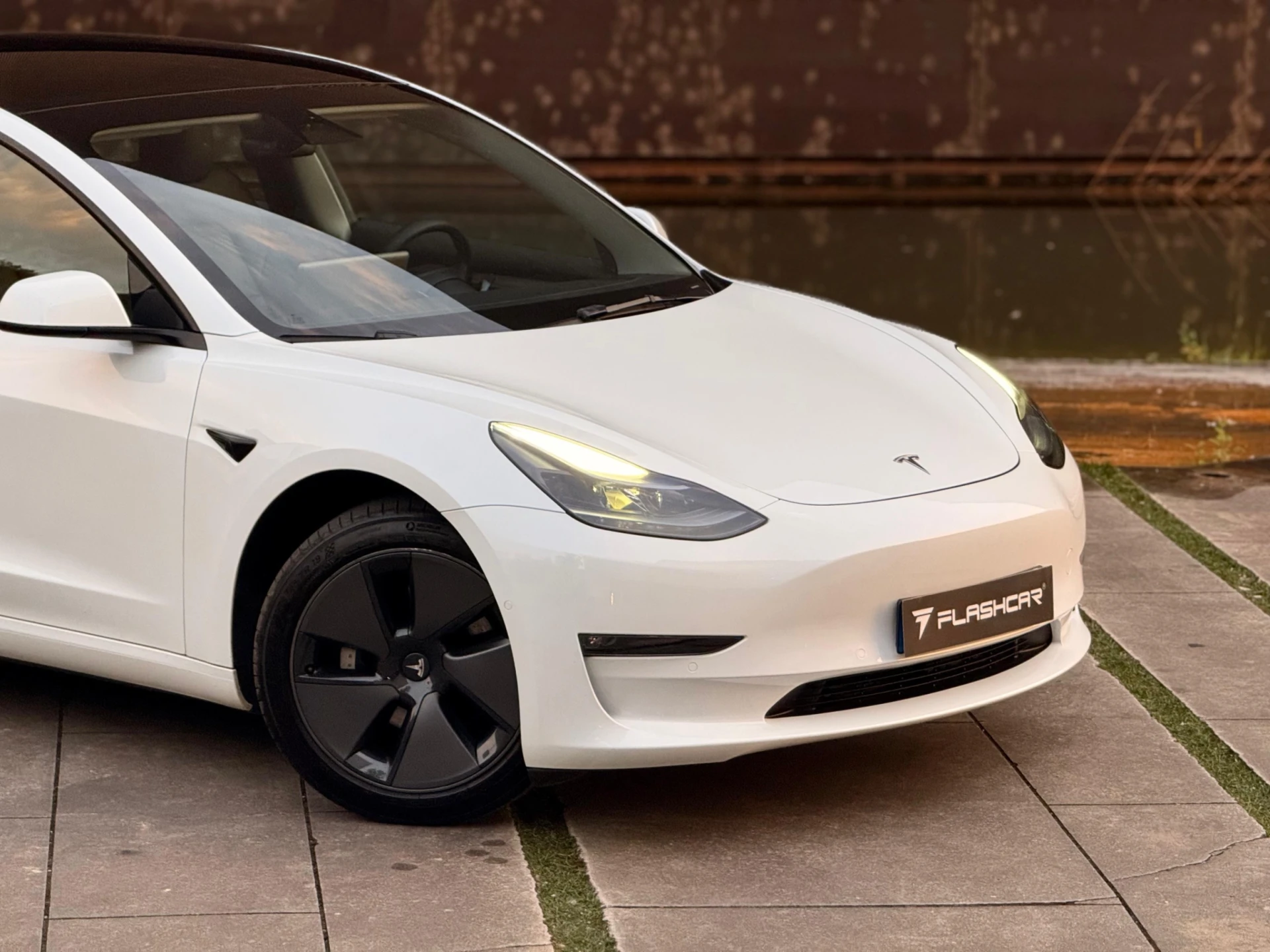 Tesla Model 3 Long range 18