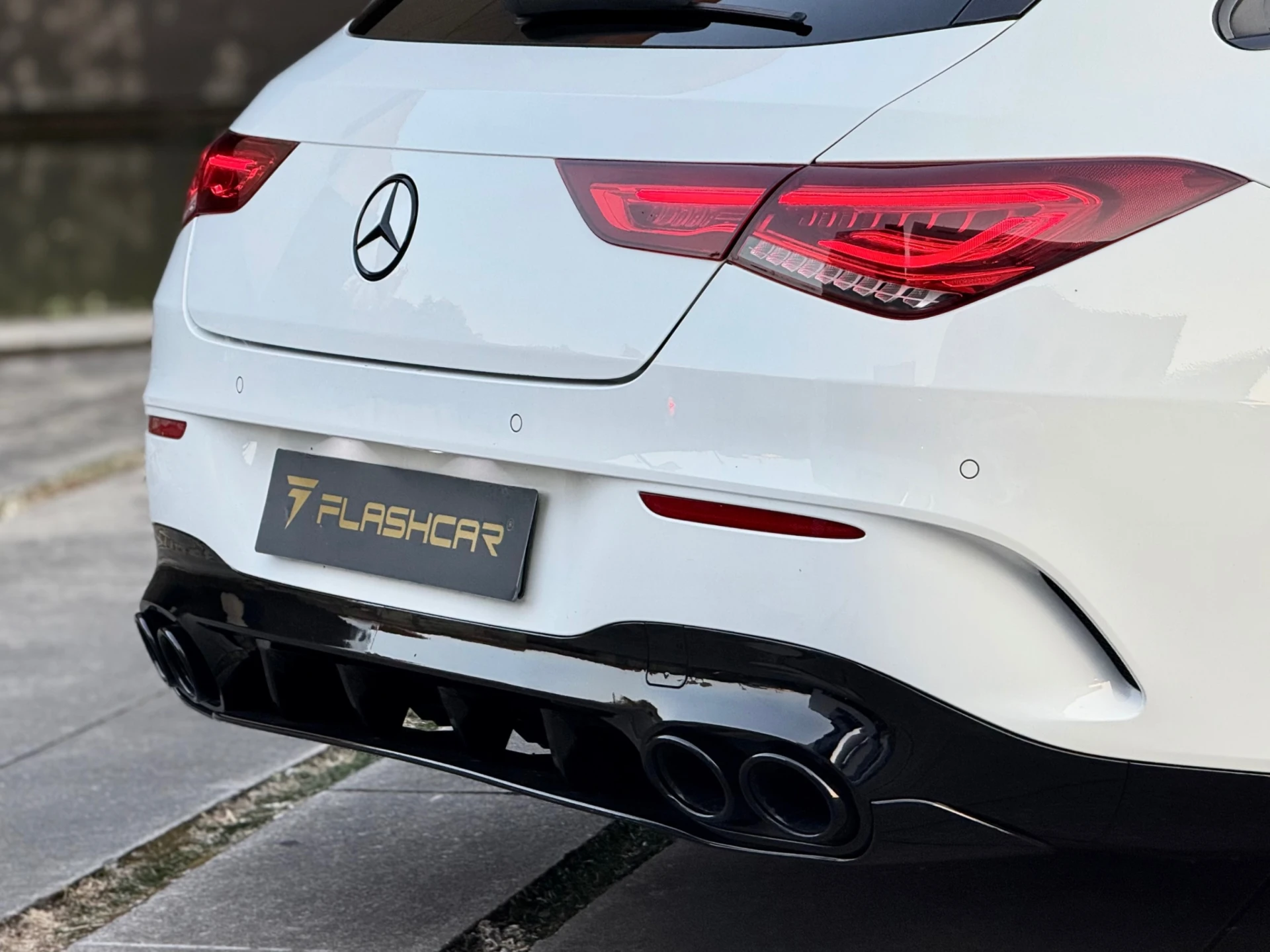 Mercedes-Benz CLA 200 AMG LOOK 35AMG 19