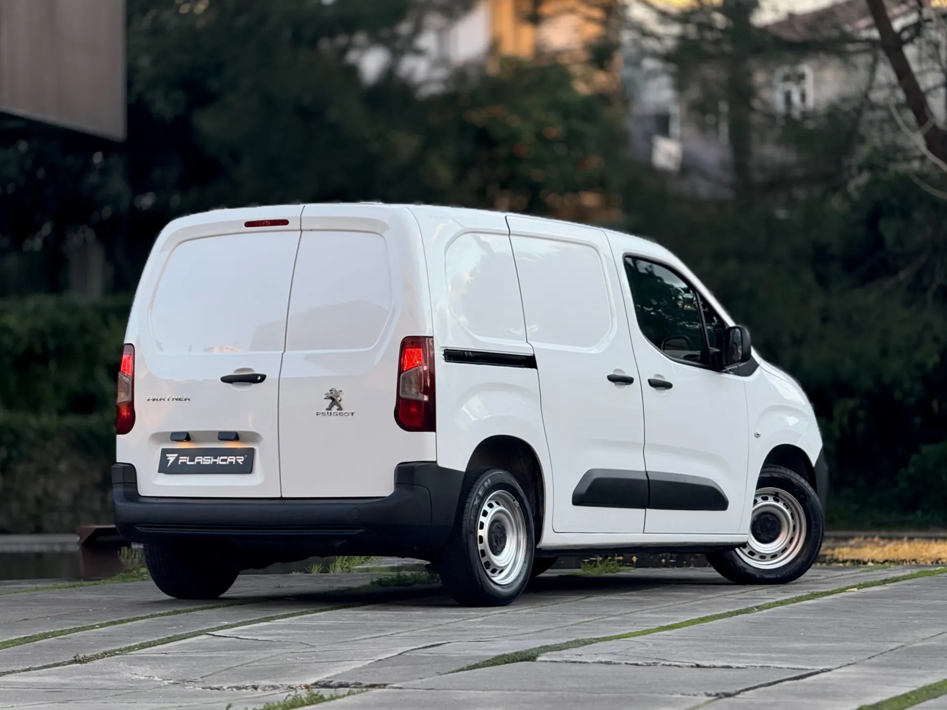 Peugeot Partner 2l comercial 19