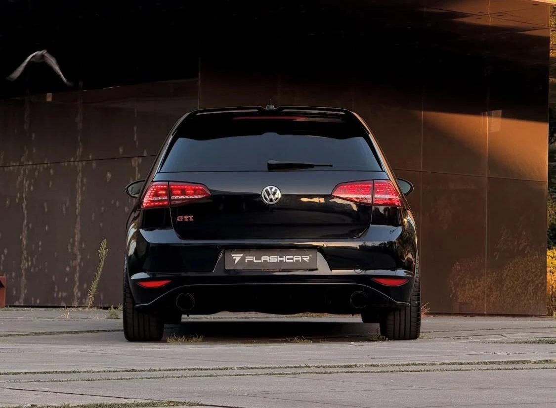 Volkswagen Golf GTI performance 25