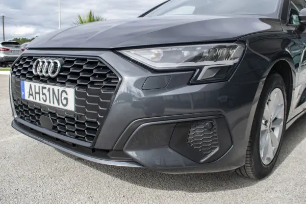Audi A3 Limousine 30 TDI 9