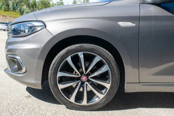 Fiat Tipo 1.3 M-Jet Lounge 12