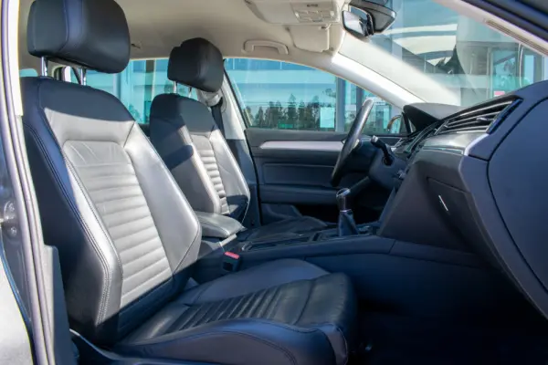 Volkswagen Passat Variant 2.0 TDi Highline 47