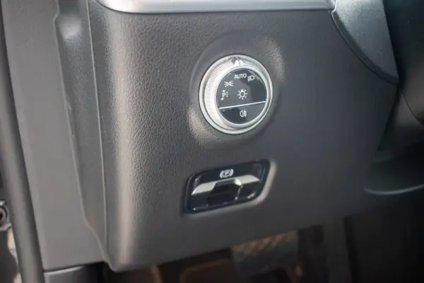 Mercedes-Benz C 220 d Avantgarde Station 9 G-Tronic 18