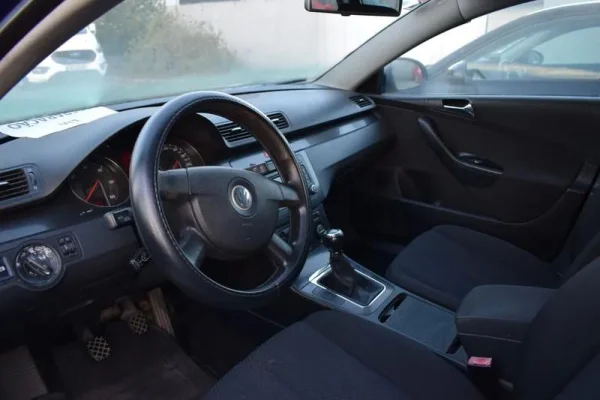 Volkswagen Passat Variant Outro 4