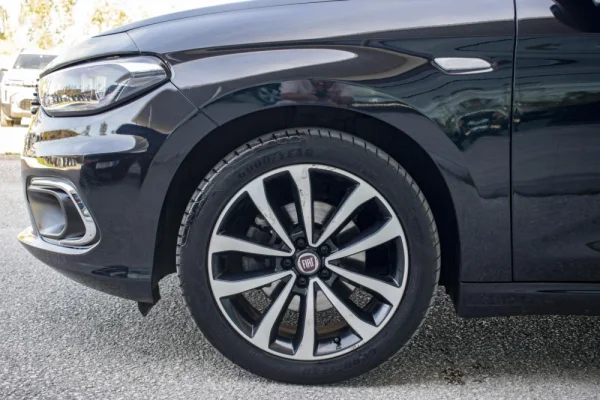 Fiat Tipo 1.3 M-Jet Lounge 12