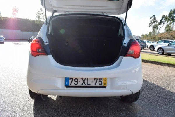 Opel Corsa 1.2 120 Anos 10