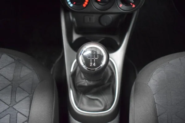 Opel Corsa 1.2 120 Anos 30
