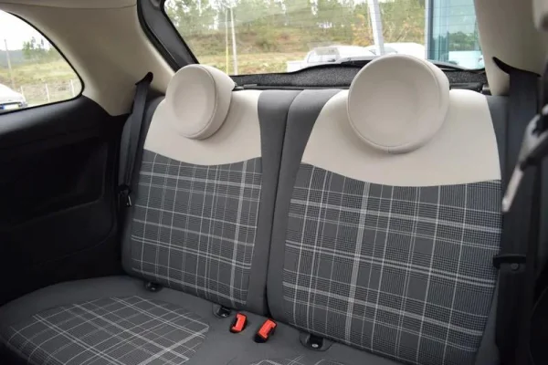 Fiat 500 1.0 Hybrid Lounge 28