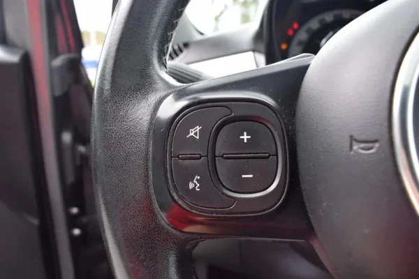 Fiat 500 1.0 Hybrid Connect 17