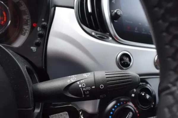 Fiat 500 1.0 Hybrid Connect 21