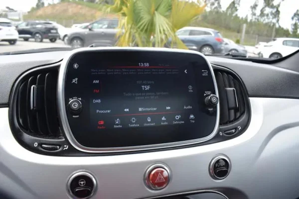 Fiat 500 1.0 Hybrid Connect 22
