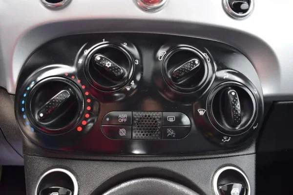 Fiat 500 1.0 Hybrid Connect 24