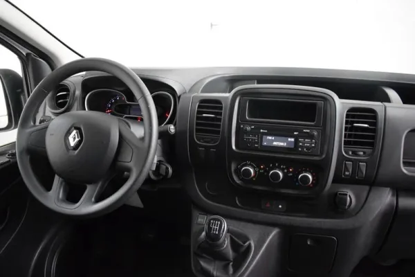 Renault Trafic 2.0 dCi L1H1 (C/ Frio) 40