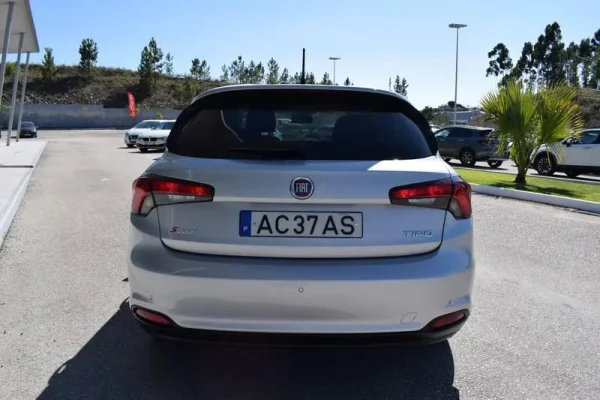 Fiat Tipo 1.3 M-Jet Street 10