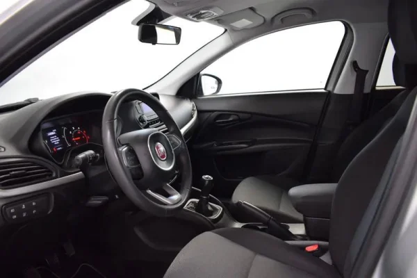 Fiat Tipo 1.3 M-Jet Street 13