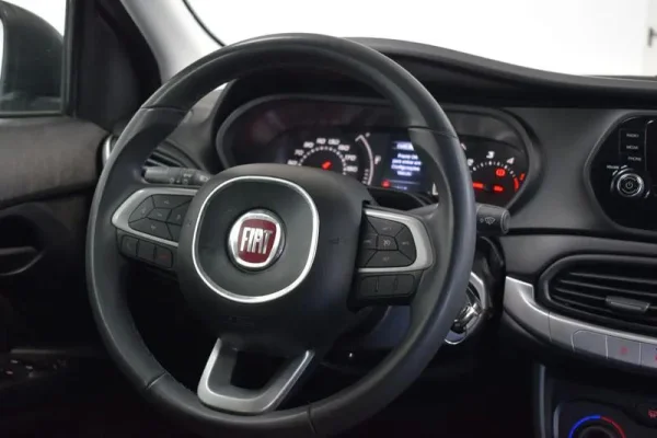 Fiat Tipo 1.3 M-Jet Street 30