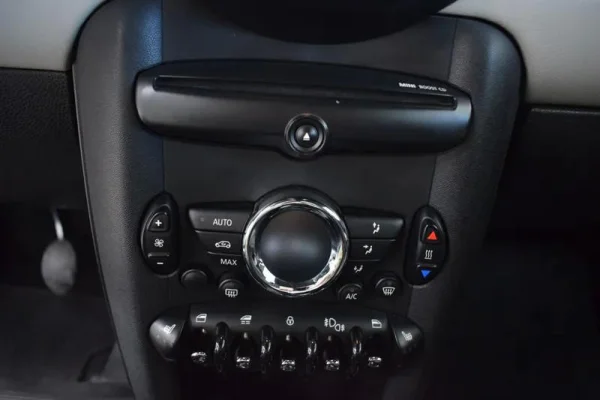 MINI 3 Portas Cooper D 27