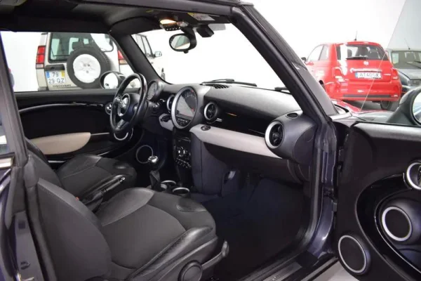 MINI 3 Portas Cooper D 31