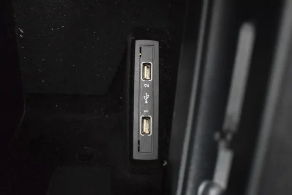 Mercedes-Benz E 300 Bluetec Hybrid Avantgarde 43