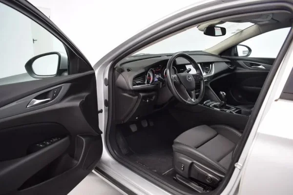 Opel Insignia Grand Sport 1.6 CDTi Innovation 16