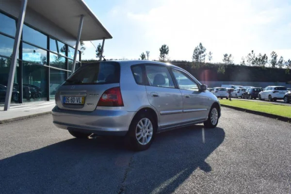 Honda Civic 1.7 CTDi ES 9