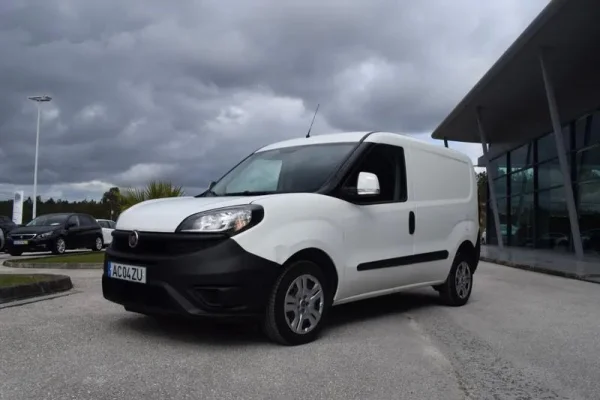 Fiat Doblo Cargo 1.3 M-Jet Easy Van 3L 4
