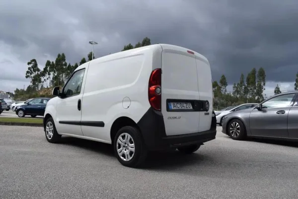 Fiat Doblo Cargo 1.3 M-Jet Easy Van 3L 6