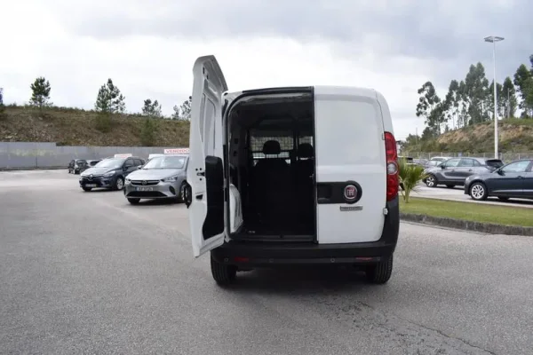 Fiat Doblo Cargo 1.3 M-Jet Easy Van 3L 8