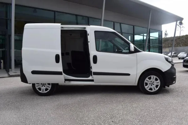 Fiat Doblo Cargo 1.3 M-Jet Easy Van 3L 13