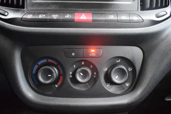 Fiat Doblo Cargo 1.3 M-Jet Easy Van 3L 31