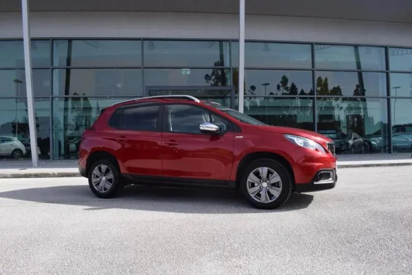 Peugeot 2008 1.5 BlueHDi Style 2