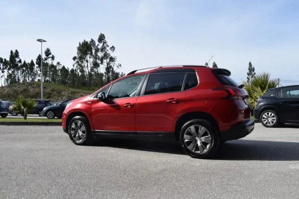 Peugeot 2008 1.5 BlueHDi Style 8